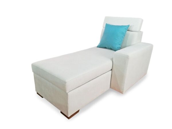 Sala esquinera, sofá cama y baúl color beige