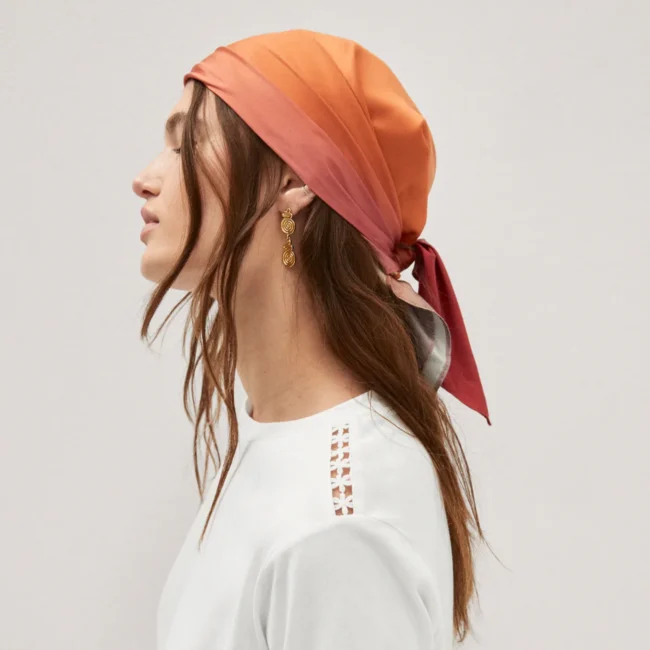 Embroidered White Cotton T-Shirt - Imagen 3