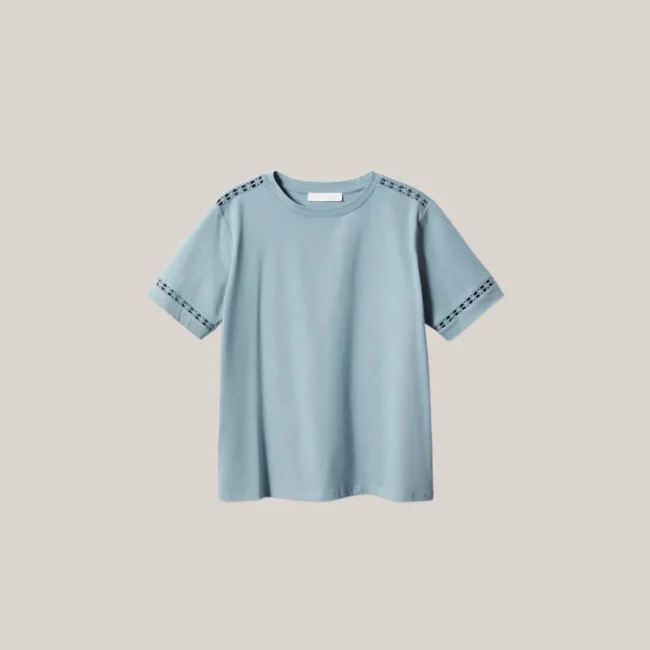 Embroidered Accent T-Shirt - Imagen 4